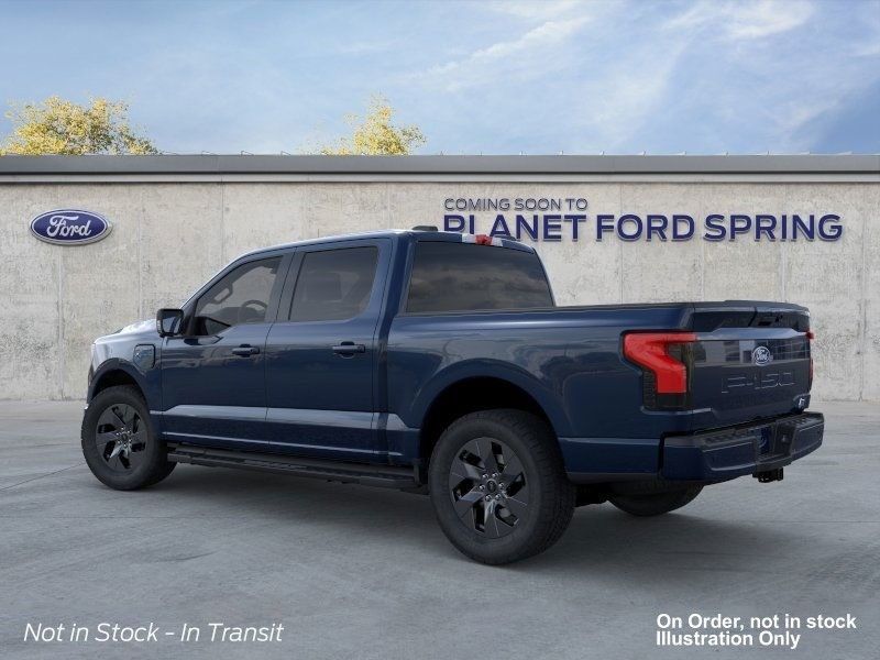 2025 Ford F-150 Lightning Lariat photo 2