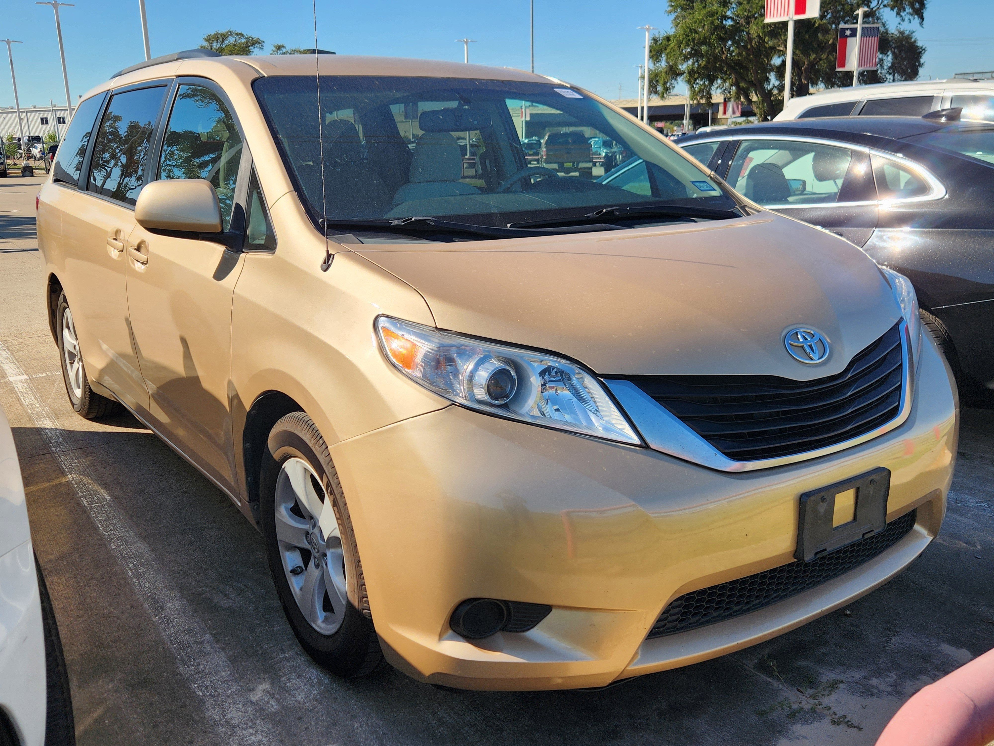 Used 2012 Toyota Sienna