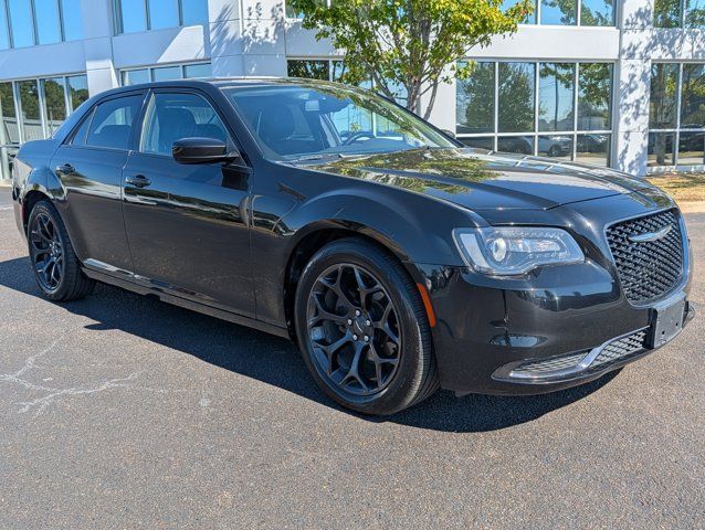 Used 2019 Chrysler 300