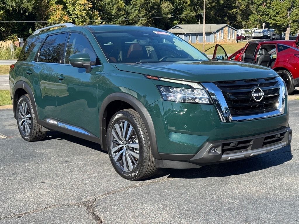 Used 2022 Nissan Pathfinder