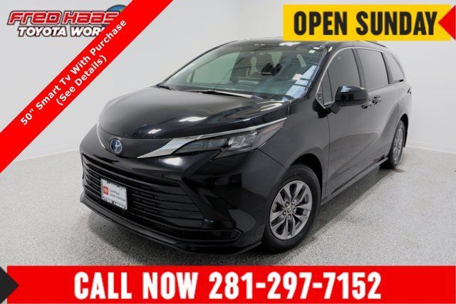 Used 2025 Toyota Sienna