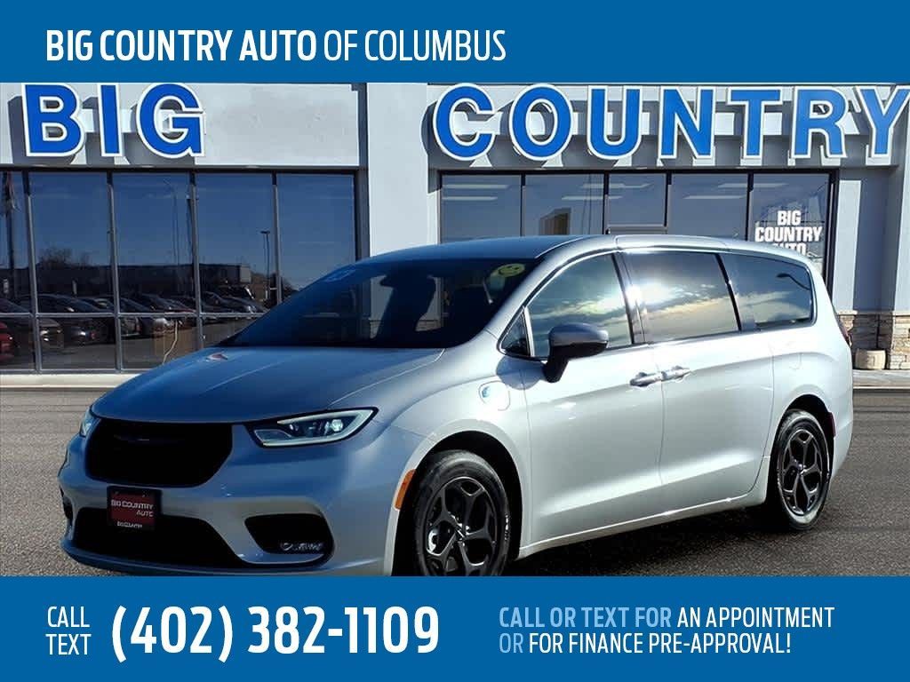 Used 2023 Chrysler Pacifica