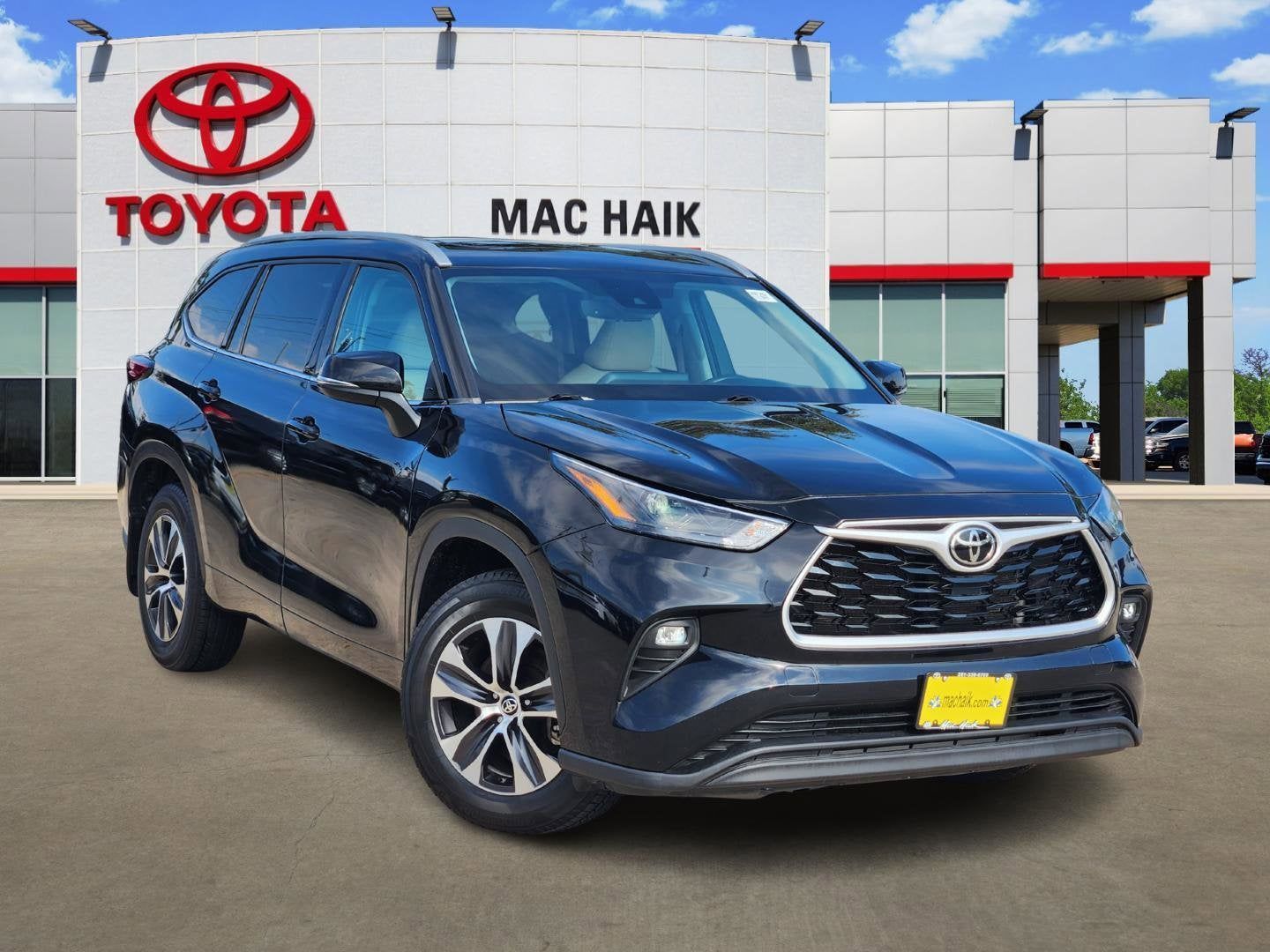 Used 2022 Toyota Highlander