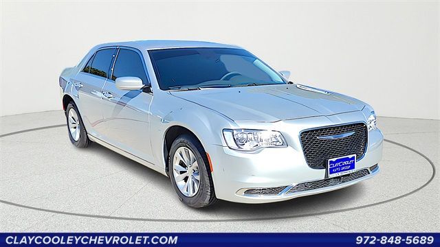 Used 2023 Chrysler 300