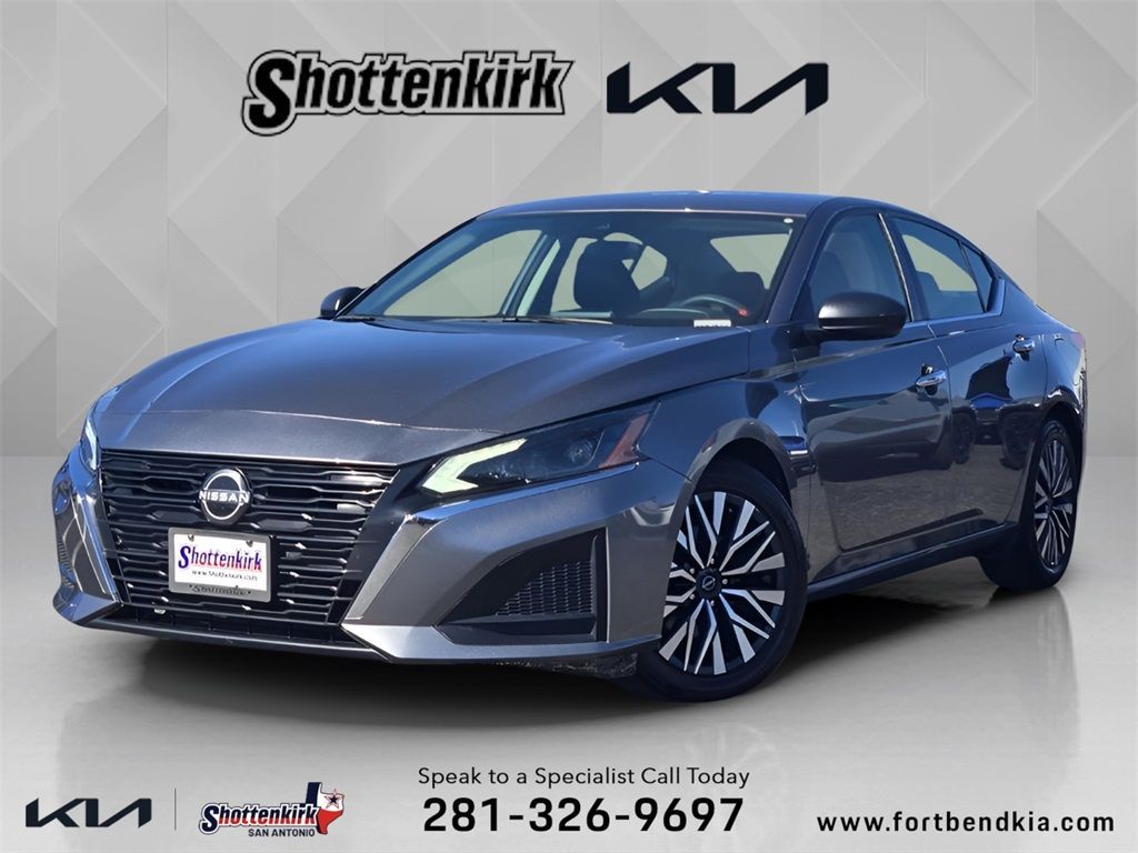 Used 2024 Nissan Altima