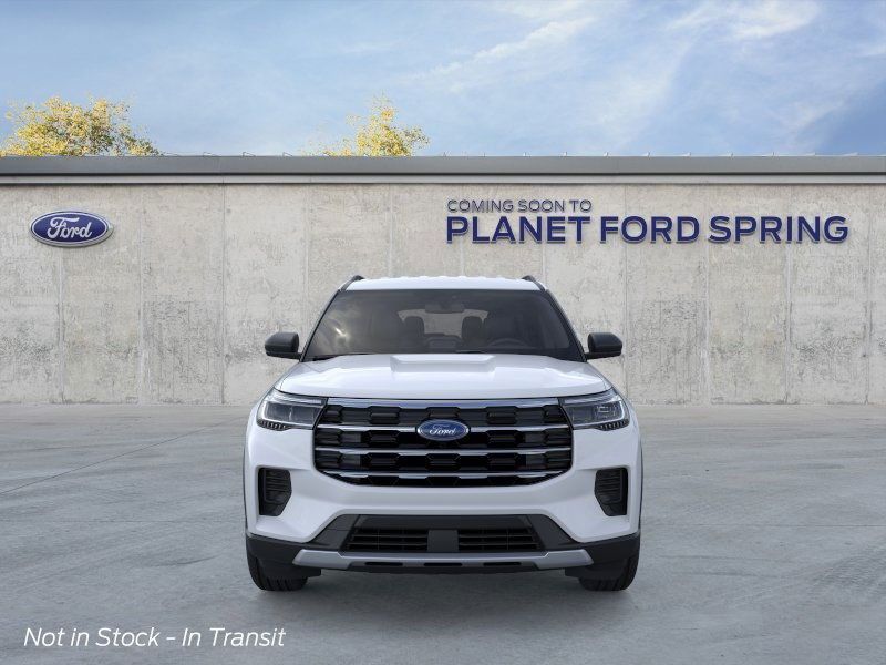 2026 Ford Explorer photo 4