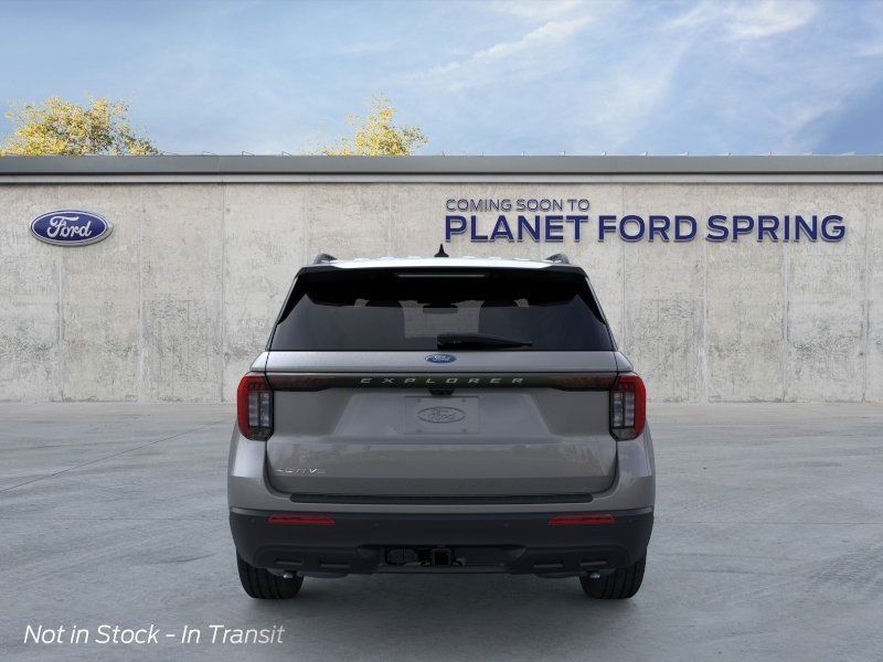 2026 Ford Explorer photo 3