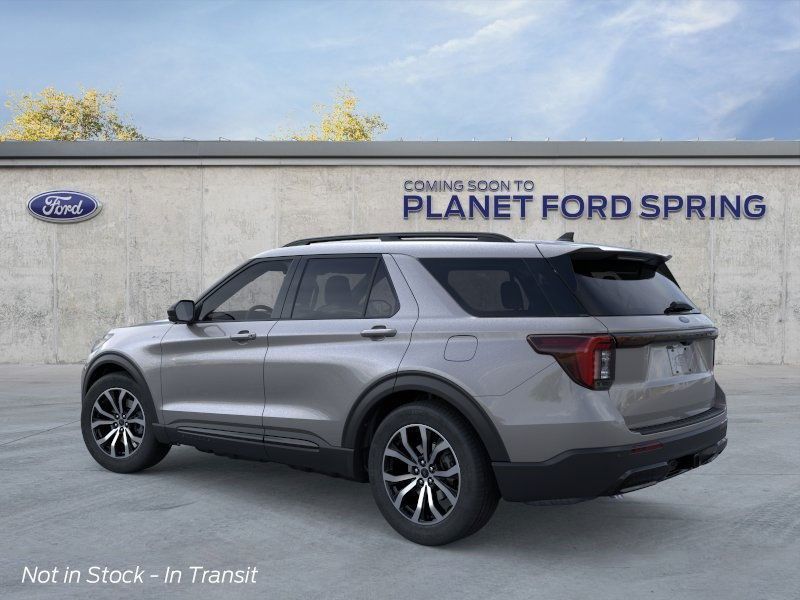 2026 Ford Explorer ST-Line photo 3