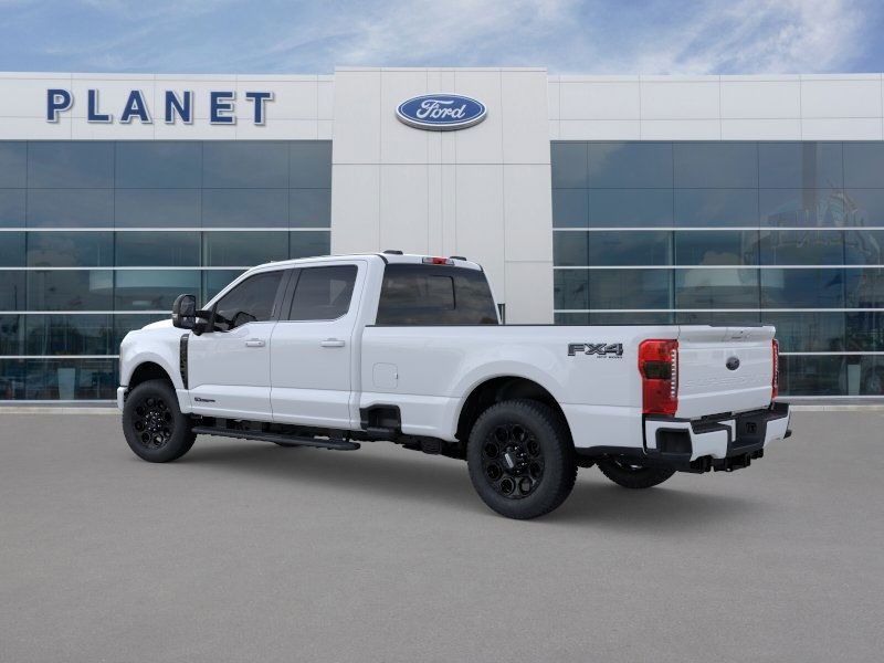 2025 Ford F-350 Lariat photo 4