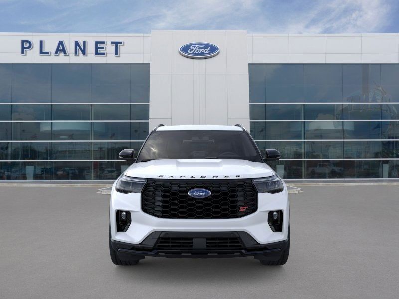 2026 Ford Explorer ST photo 4
