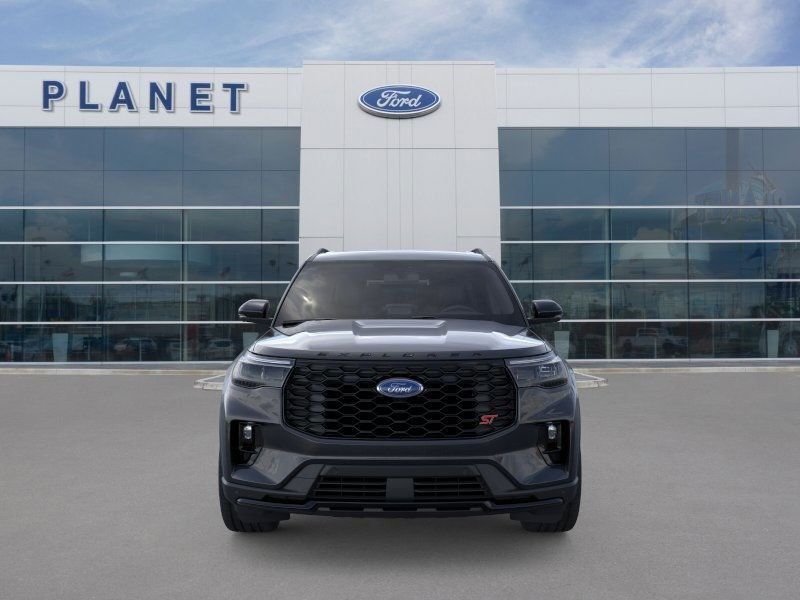 2026 Ford Explorer ST photo 4