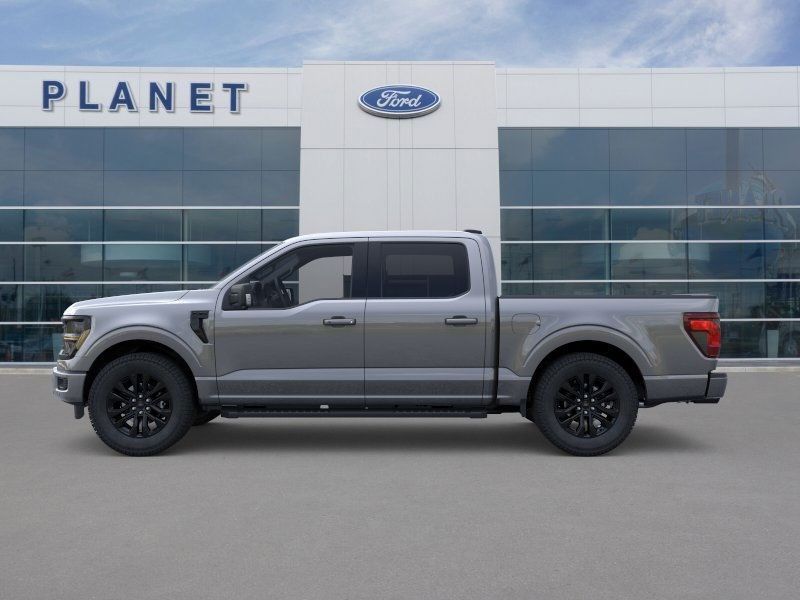 2025 Ford F-150 XLT photo 2