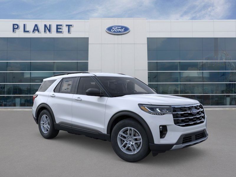 2026 Ford Explorer photo 4