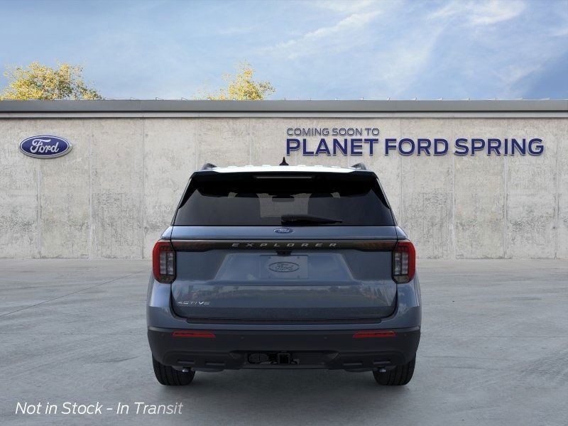 2026 Ford Explorer photo 3
