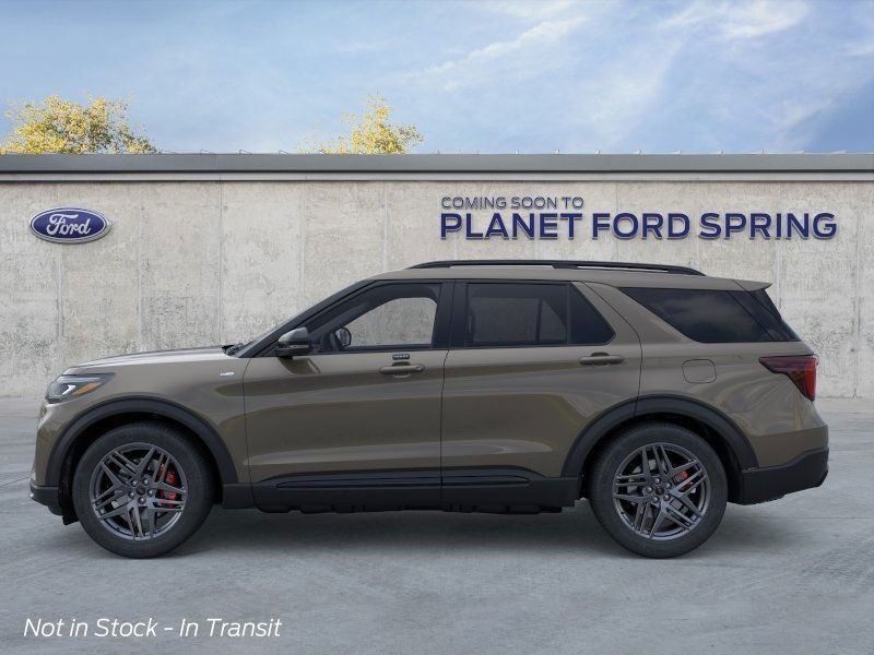 2026 Ford Explorer ST-Line photo 2