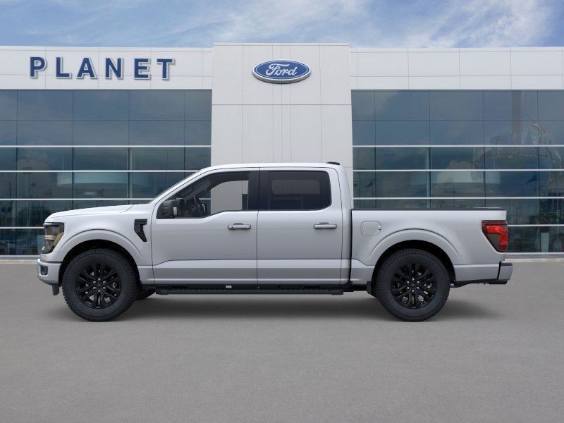 2025 Ford F-150 XLT photo 3