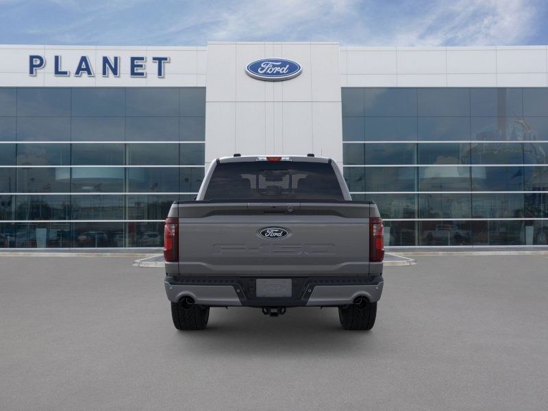2025 Ford F-150 XLT photo 4