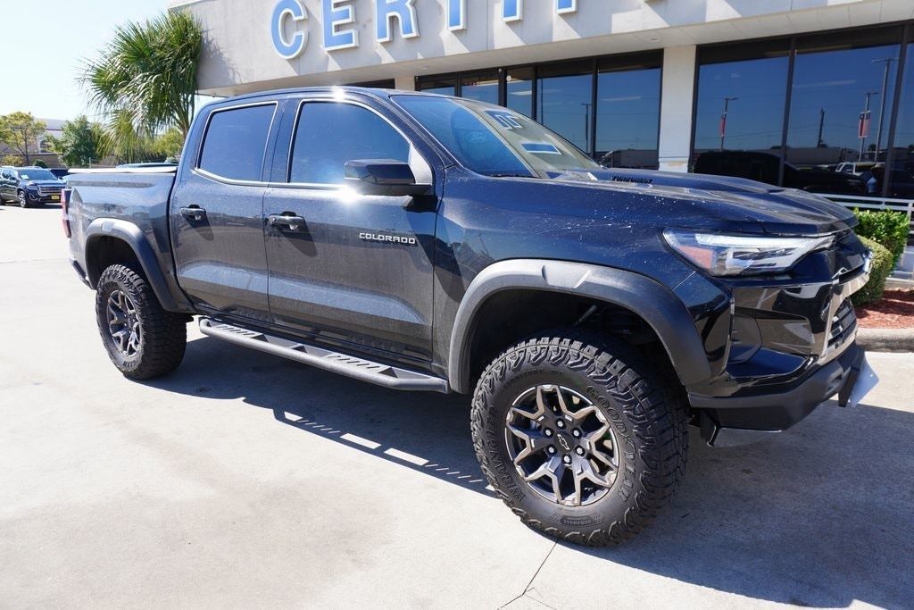 Used 2025 Chevrolet Colorado