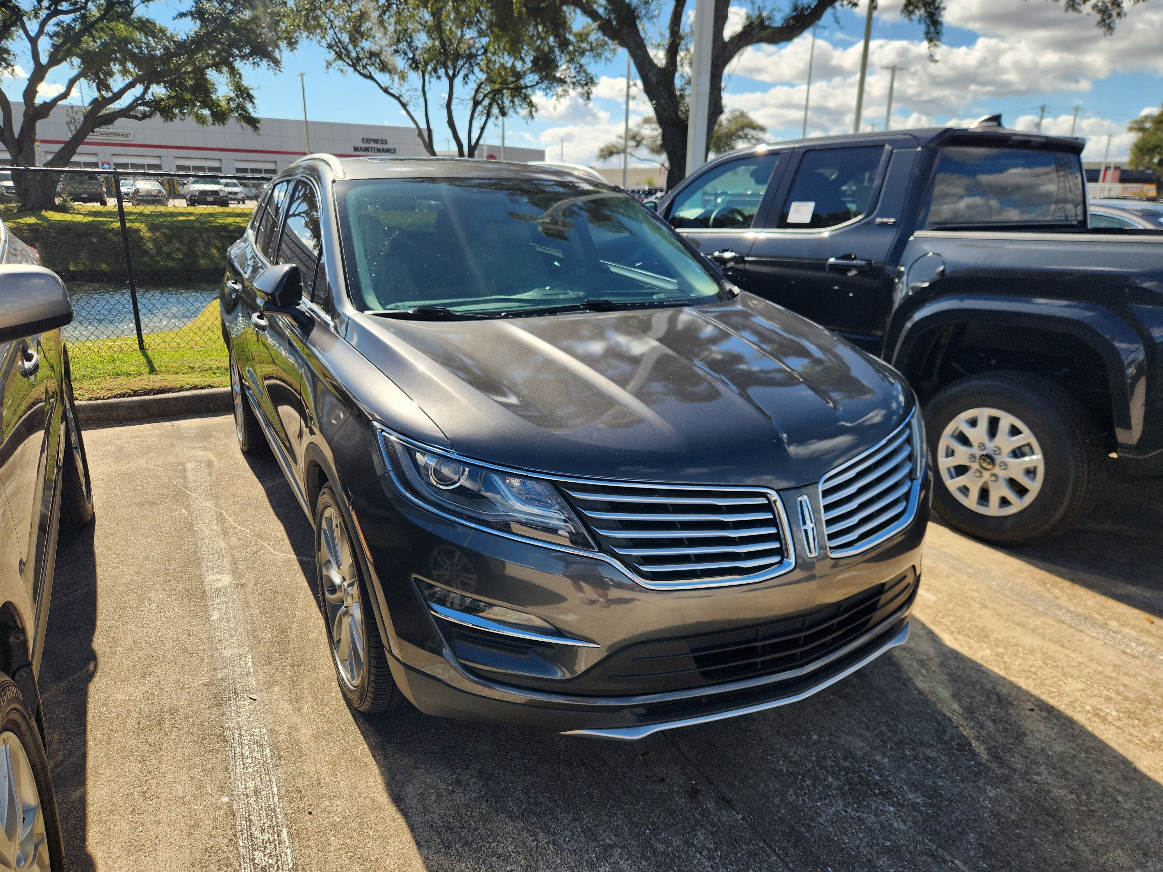 Used 2017 LINCOLN MKC