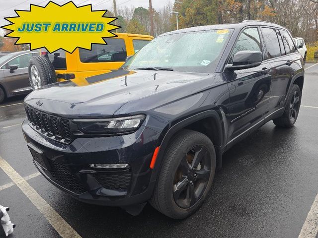 Used 2023 Jeep Grand Cherokee