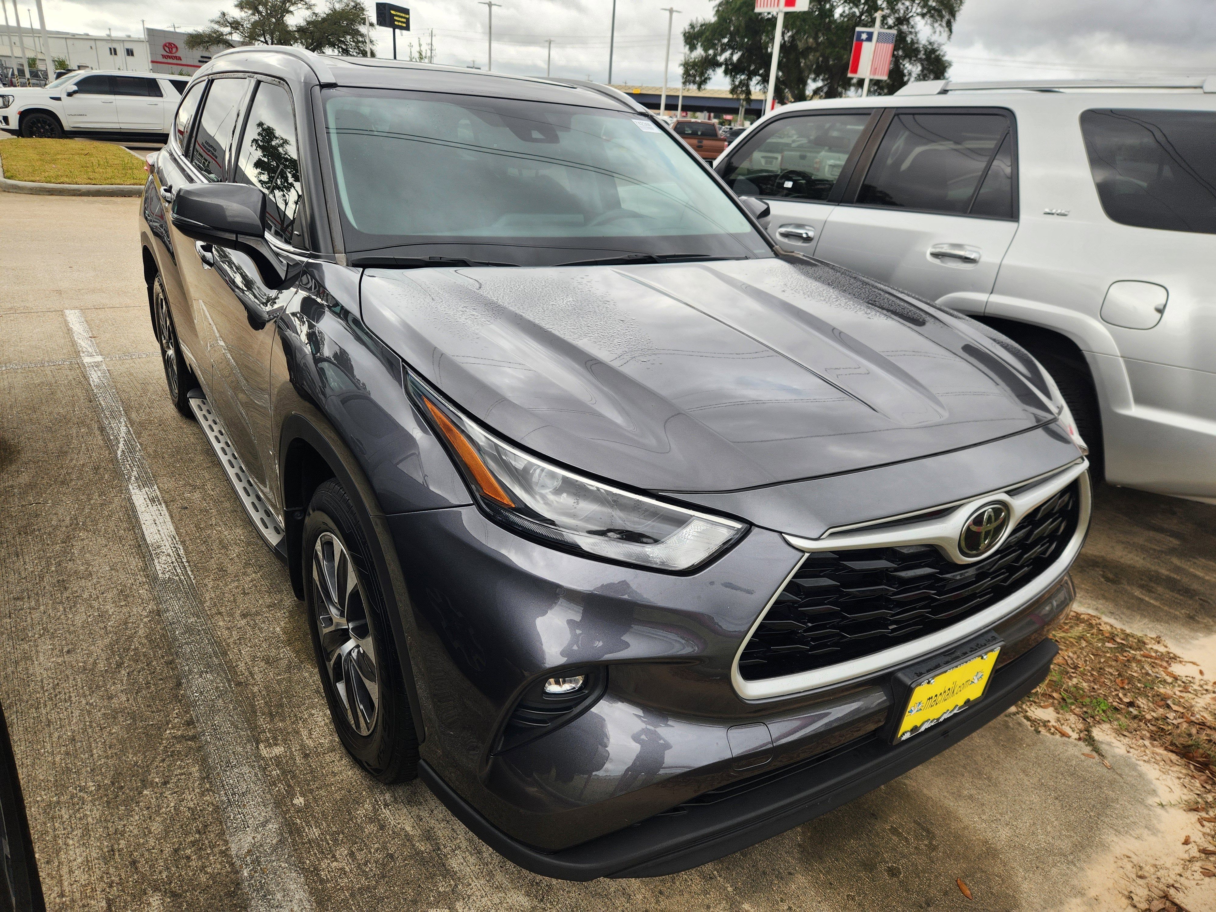 Used 2022 Toyota Highlander