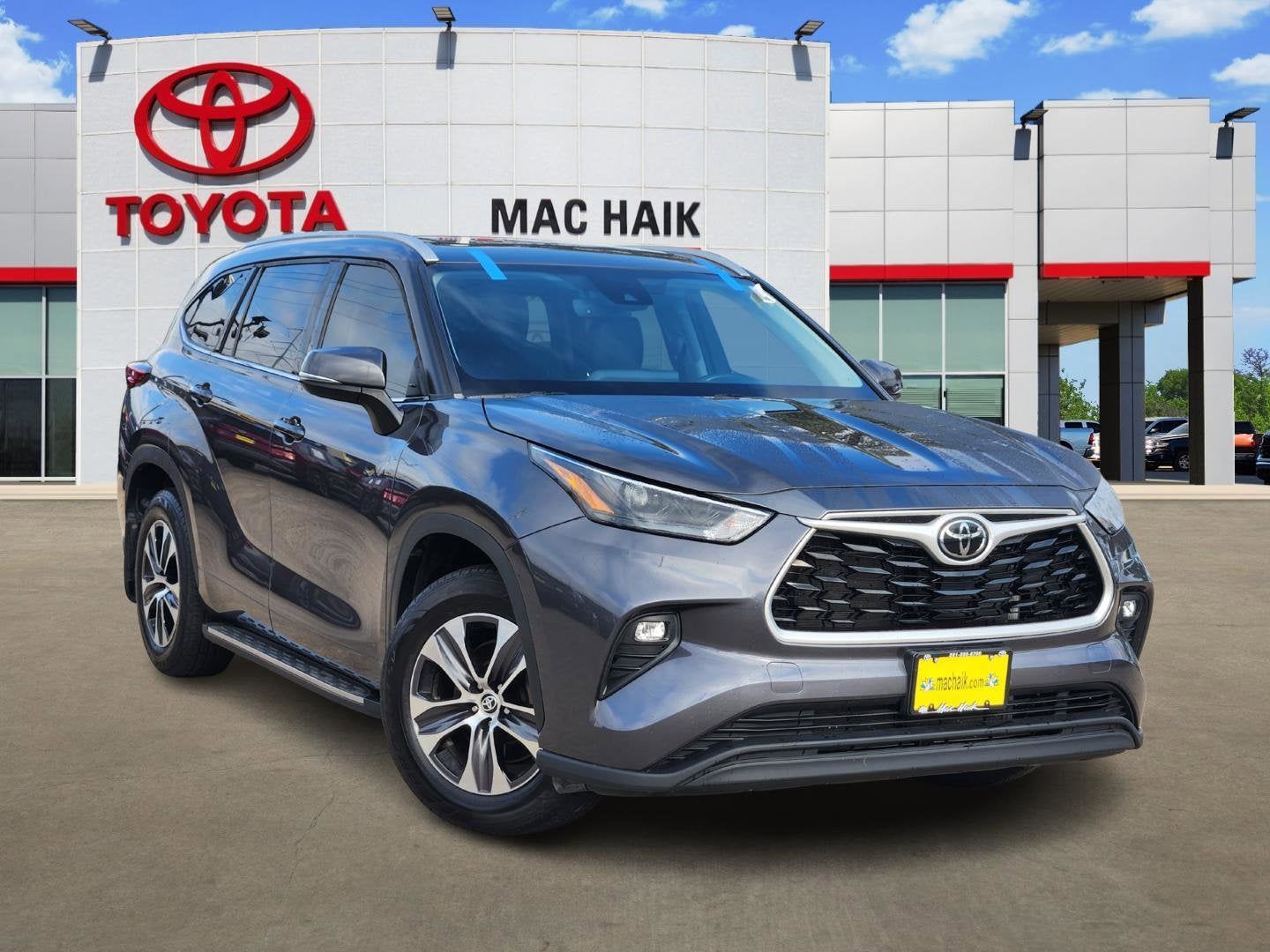 Used 2022 Toyota Highlander