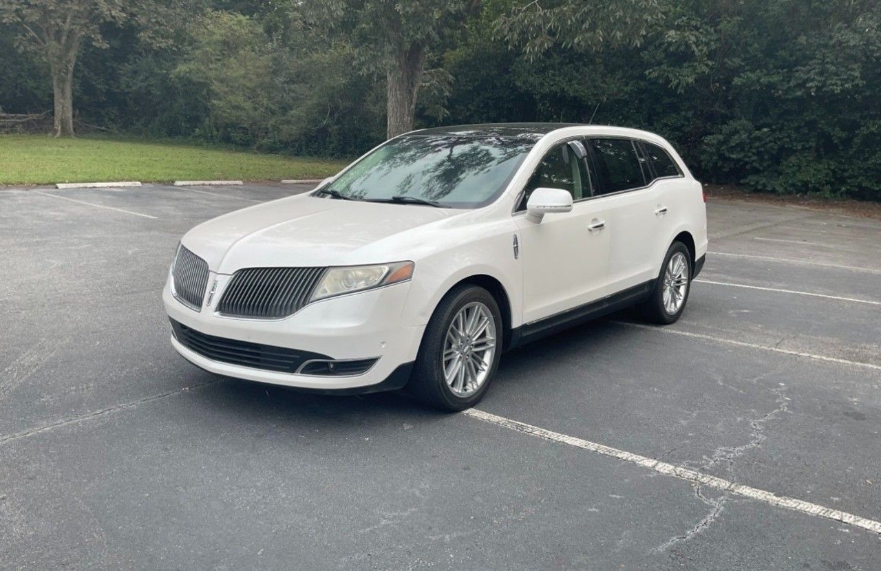 Used 2014 LINCOLN MKT