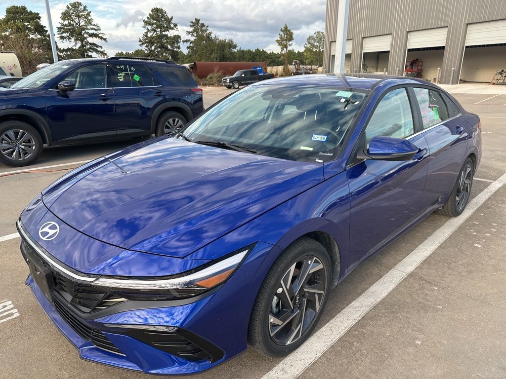 Used 2025 Hyundai Elantra