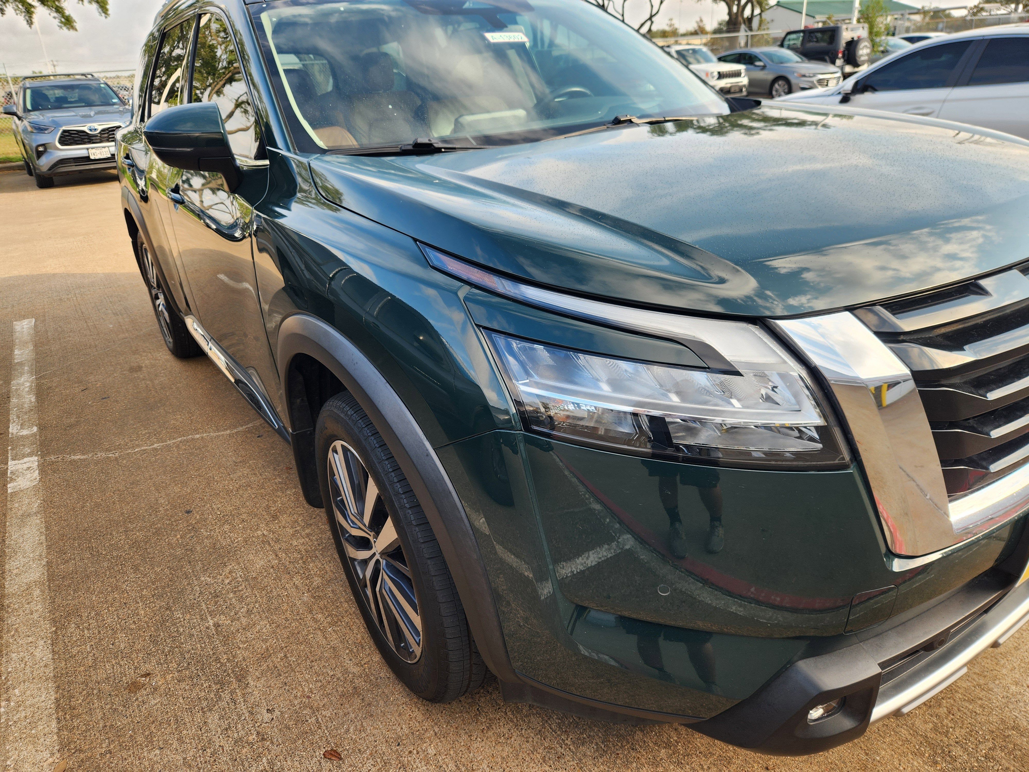 Used 2022 Nissan Pathfinder