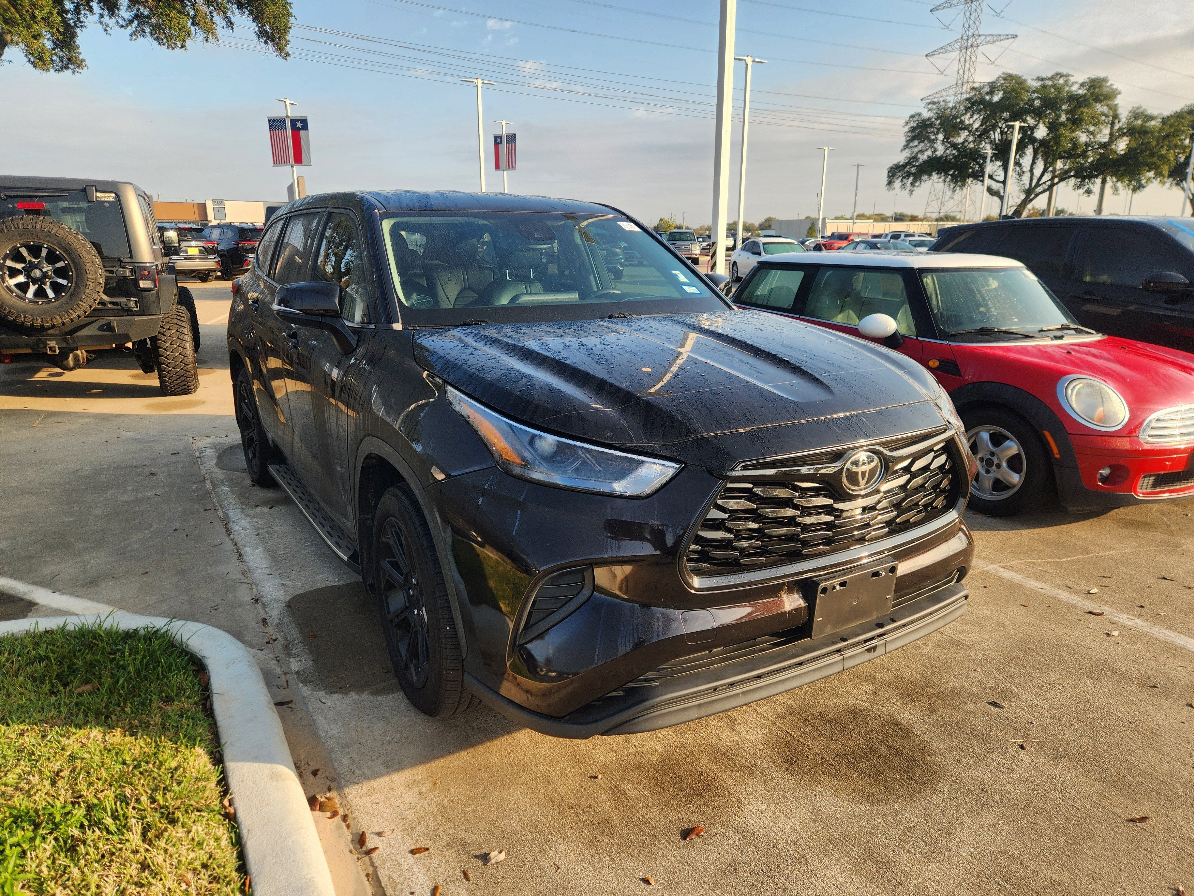 Used 2022 Toyota Highlander