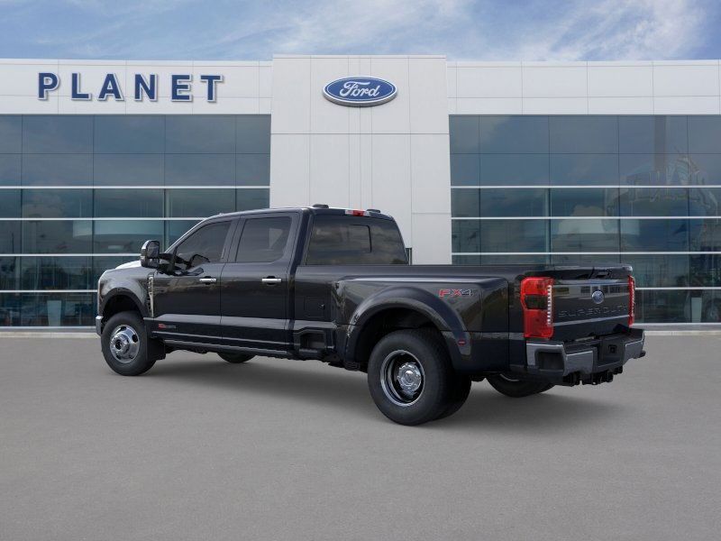 2025 Ford F-350 Lariat photo 4