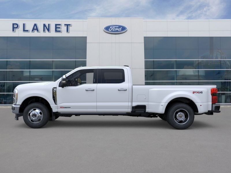 2026 Ford F-350 King Ranch photo 3