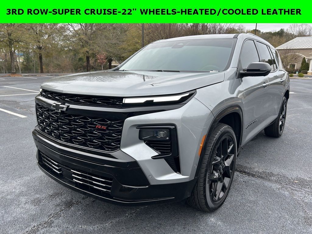 Used 2025 Chevrolet Traverse