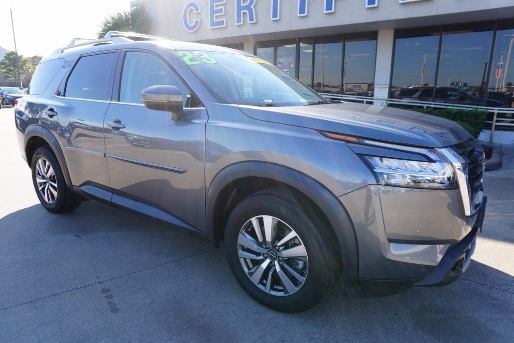 Used 2023 Nissan Pathfinder