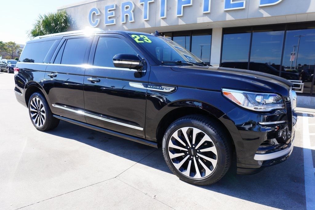 Used 2023 LINCOLN Navigator L
