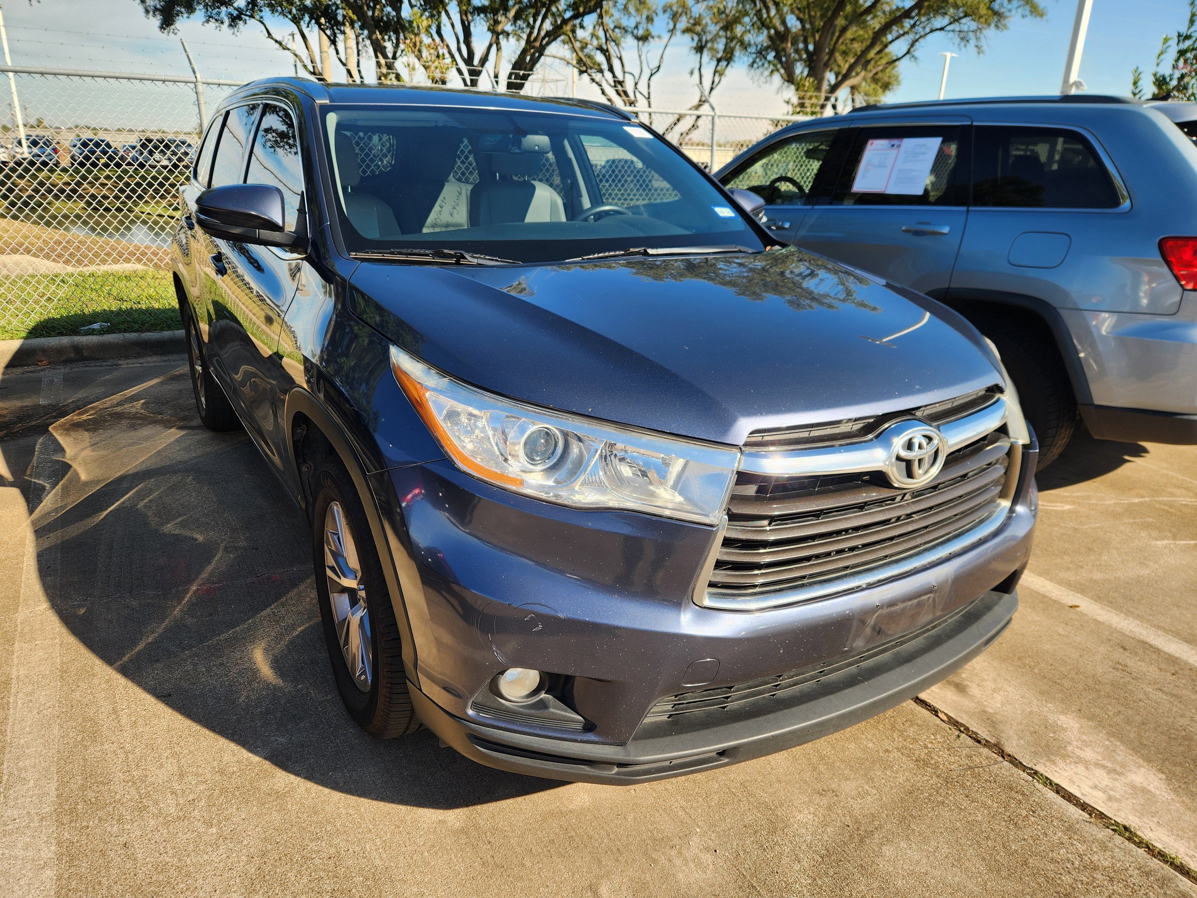 Used 2014 Toyota Highlander