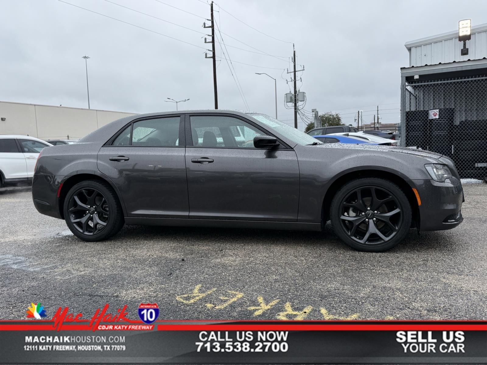 Used 2023 Chrysler 300