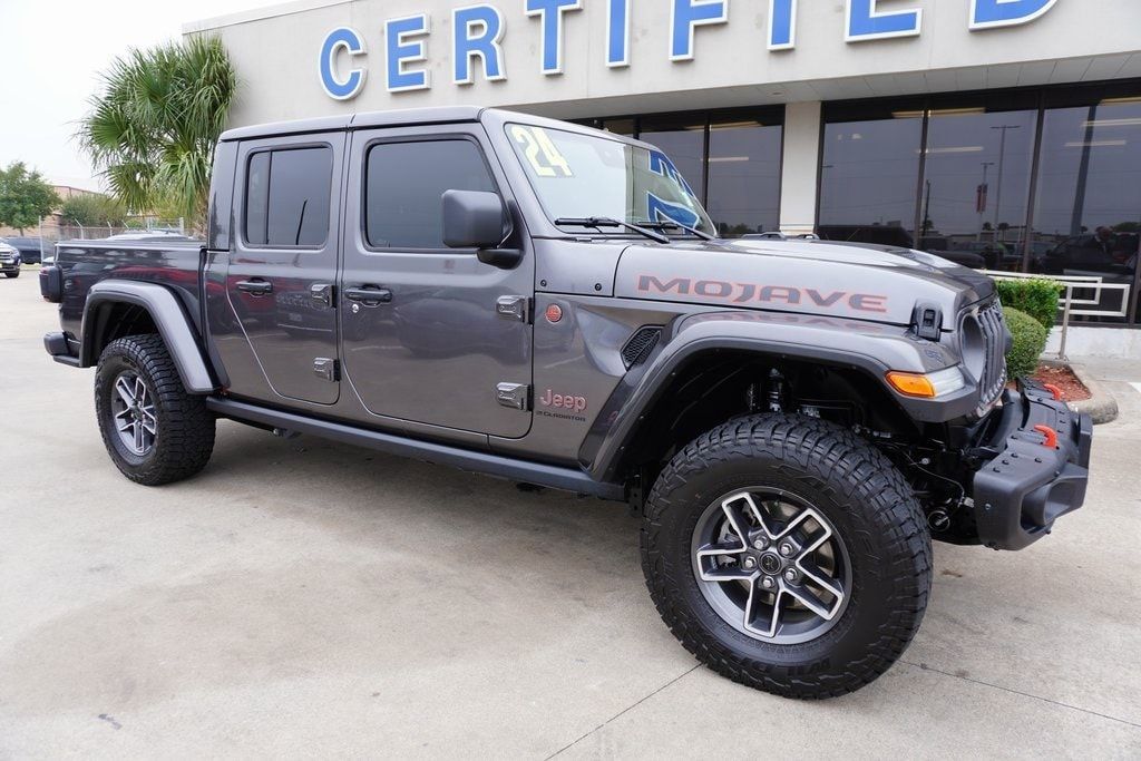 Used 2024 Jeep Gladiator