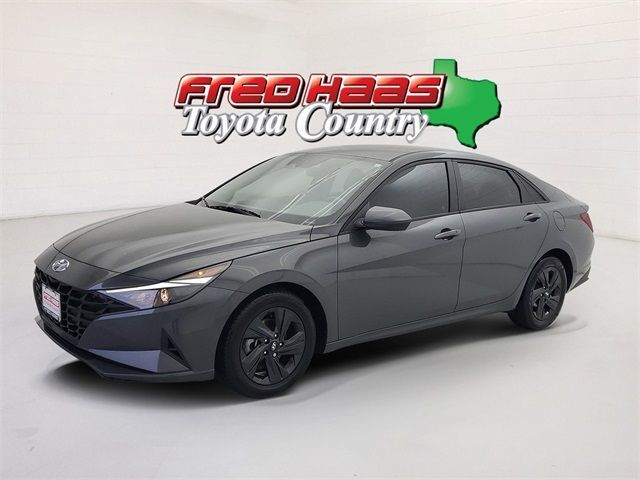 Used 2023 Hyundai Elantra