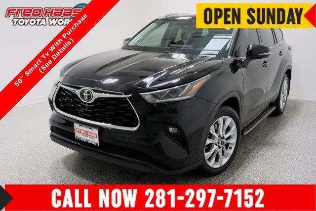 Used 2021 Toyota Highlander