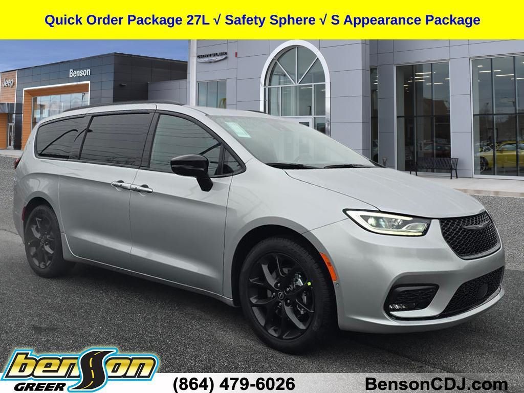 New 2026 Chrysler Pacifica