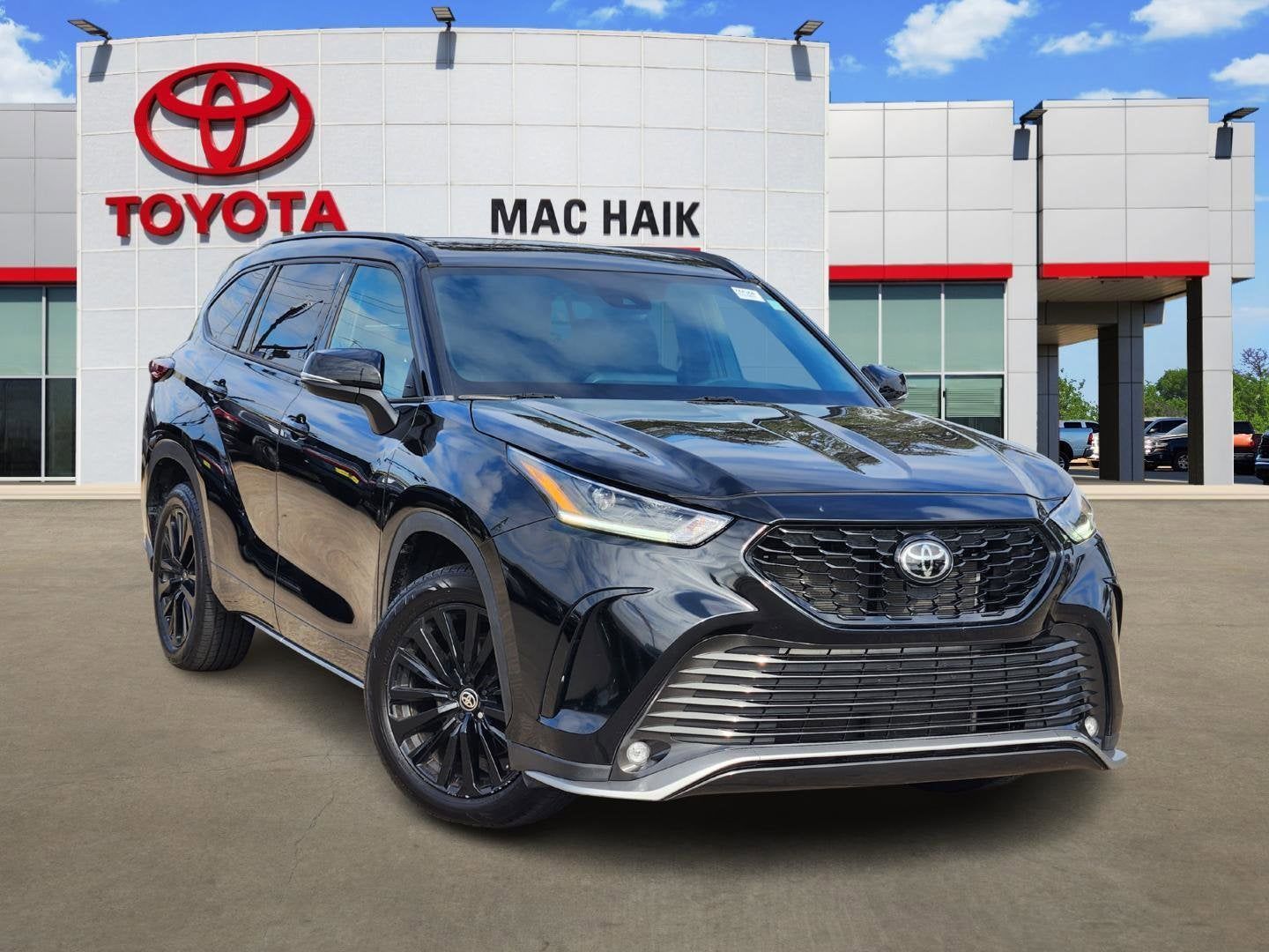 Used 2024 Toyota Highlander