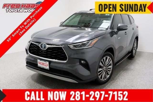 Used 2021 Toyota Highlander