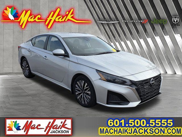 Used 2024 Nissan Altima