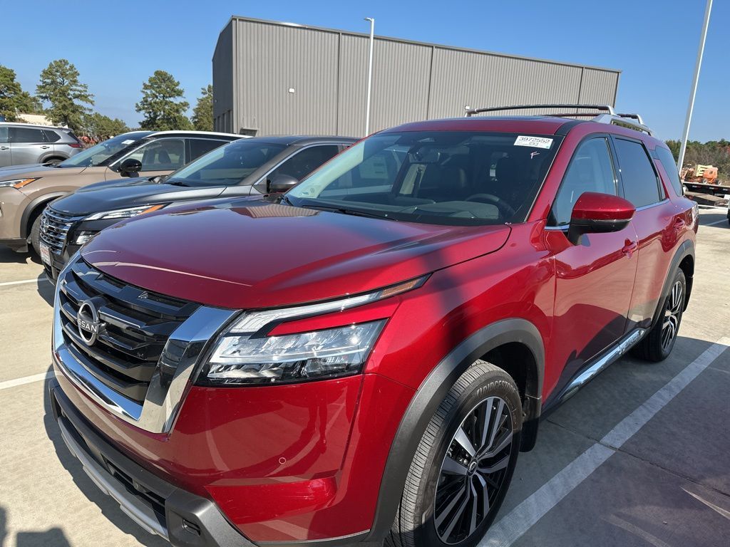 Used 2024 Nissan Pathfinder