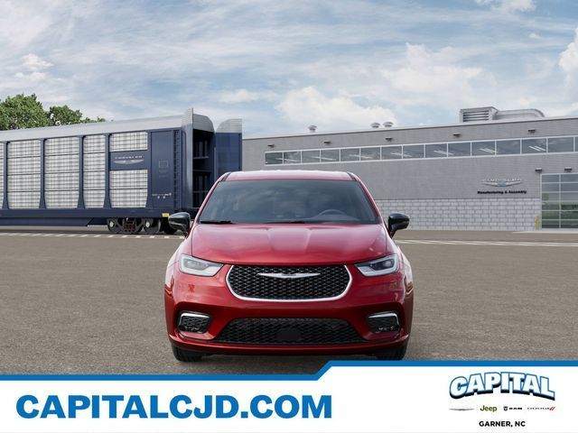 New 2026 Chrysler Pacifica