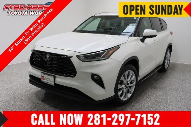 Used 2021 Toyota Highlander