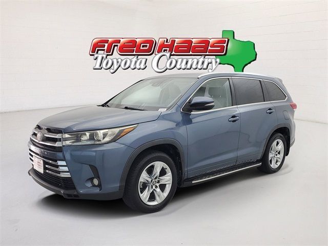 Used 2017 Toyota Highlander