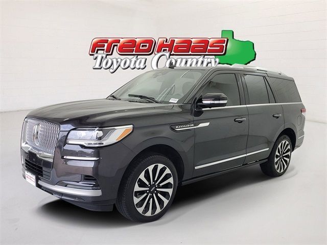 Used 2023 LINCOLN Navigator