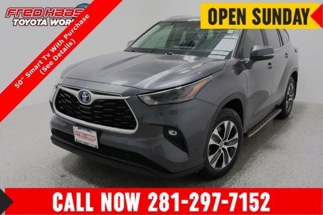 Used 2023 Toyota Highlander